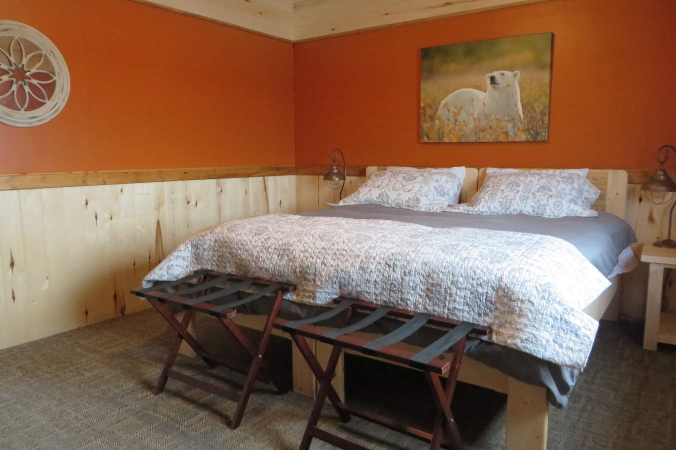 Double bedroom - Nanuk Polar Bear Lodge