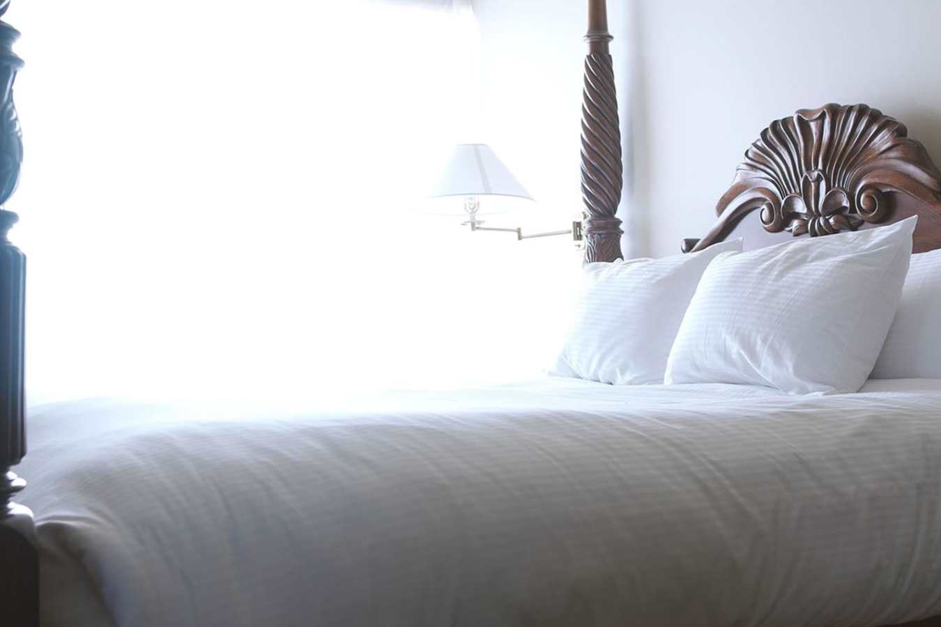 Suite Bedroom at Pillar and Post Inn