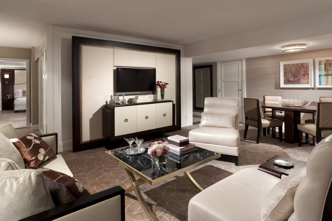 Suite Lounge - Rosewood Hotel Georgia 