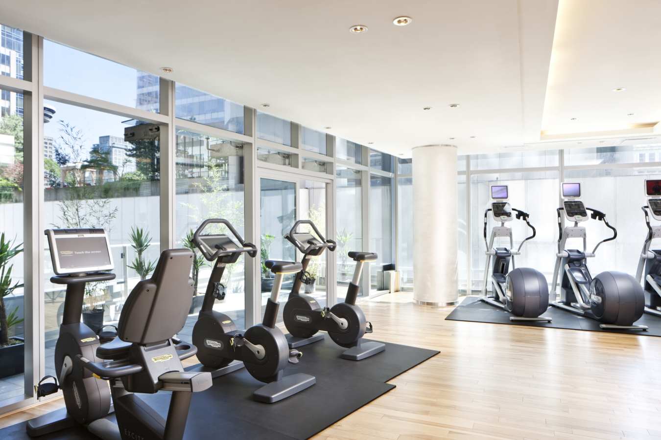 Fitness Studio - Rosewood Hotel Georgia 