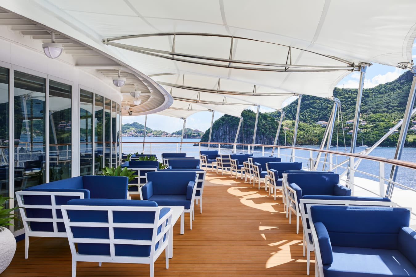 SilverSeaWhisperPanoramaOutdoor