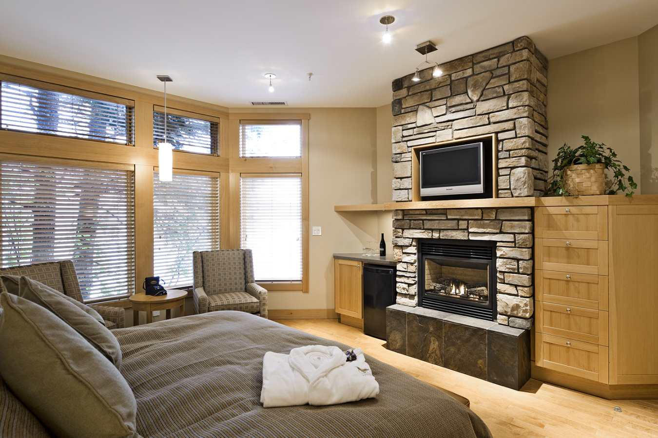 Guest room at Sonora Resort