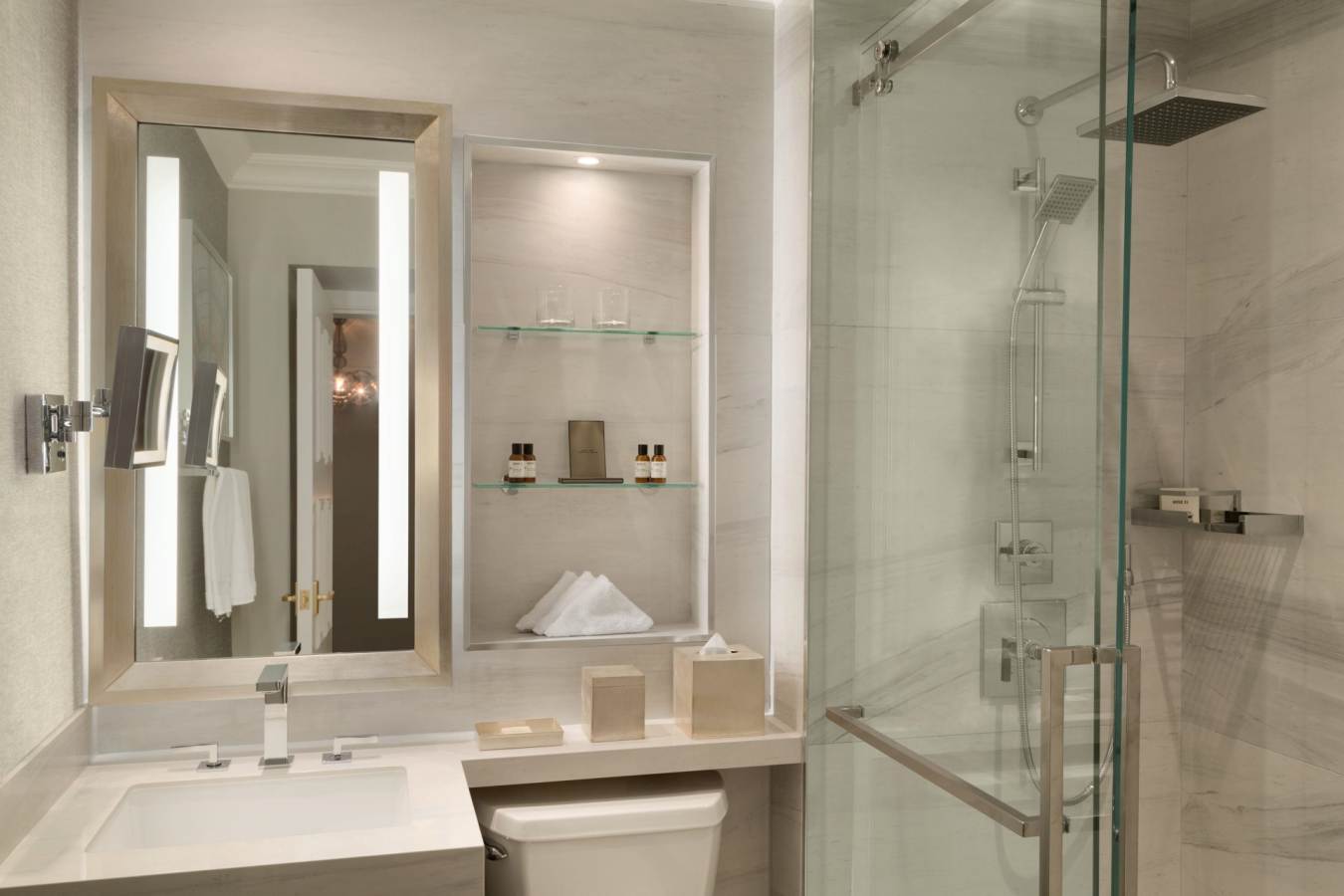 The Fairmont Empress Bathroom