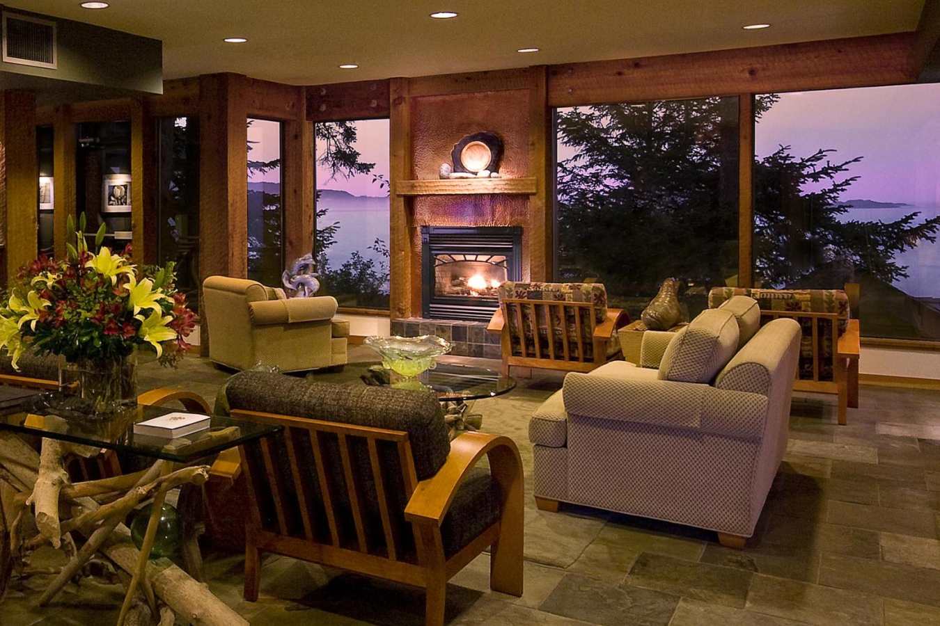 Pointe Lobby at Wickaninnish Inn