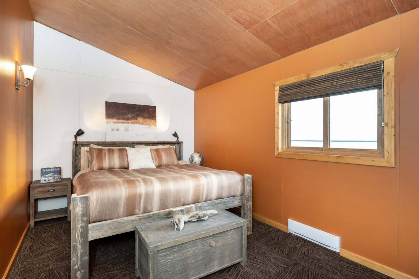 Guest room at the echo lodge