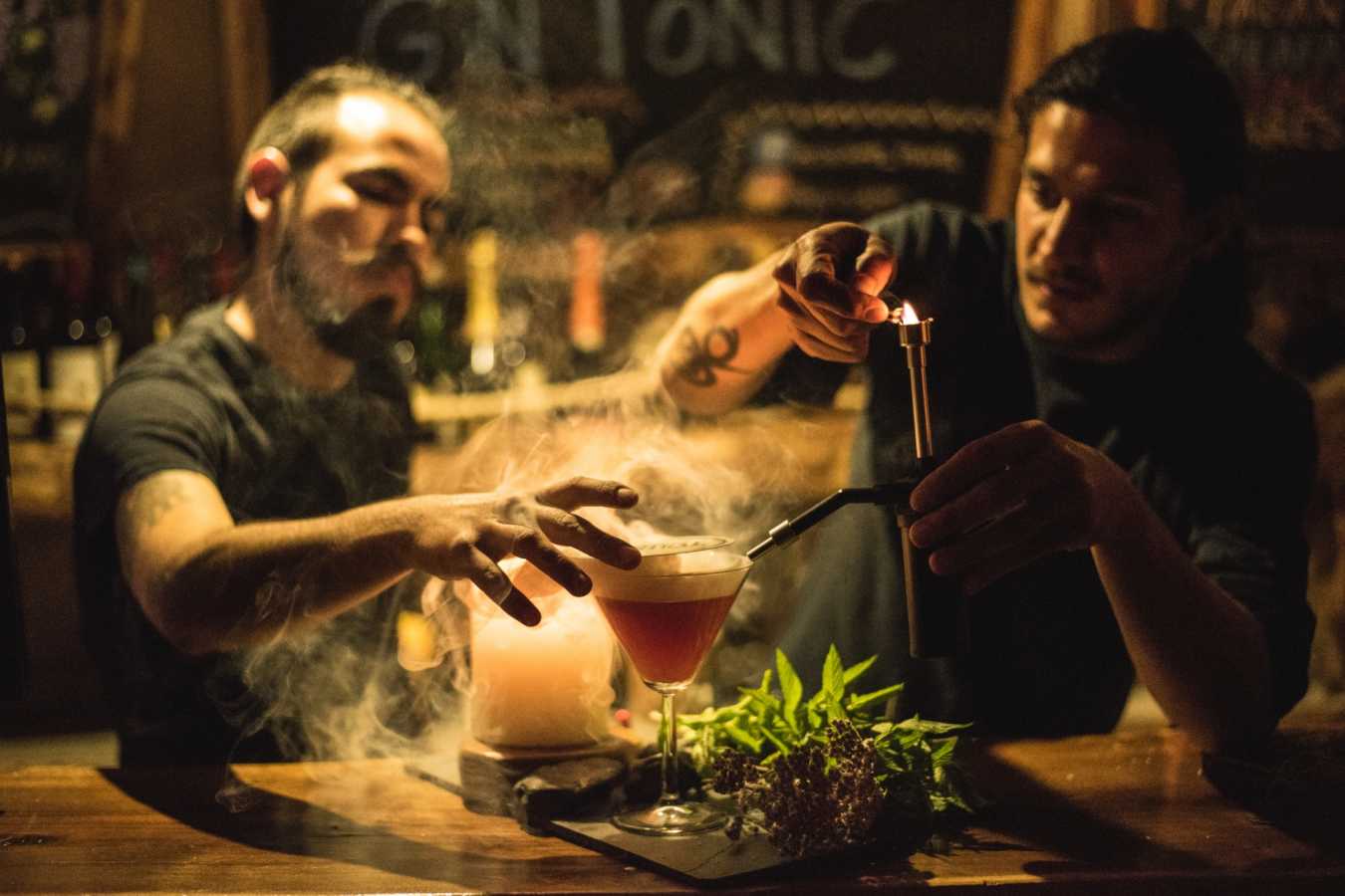 Cocktails - EcoCamp Patagonia 