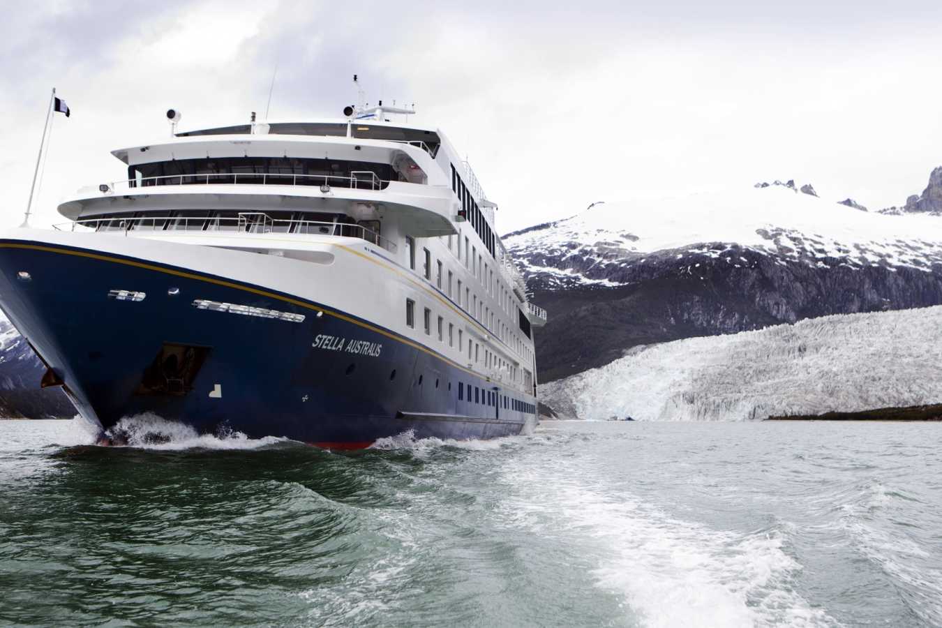 The ship - Australis Cruises
