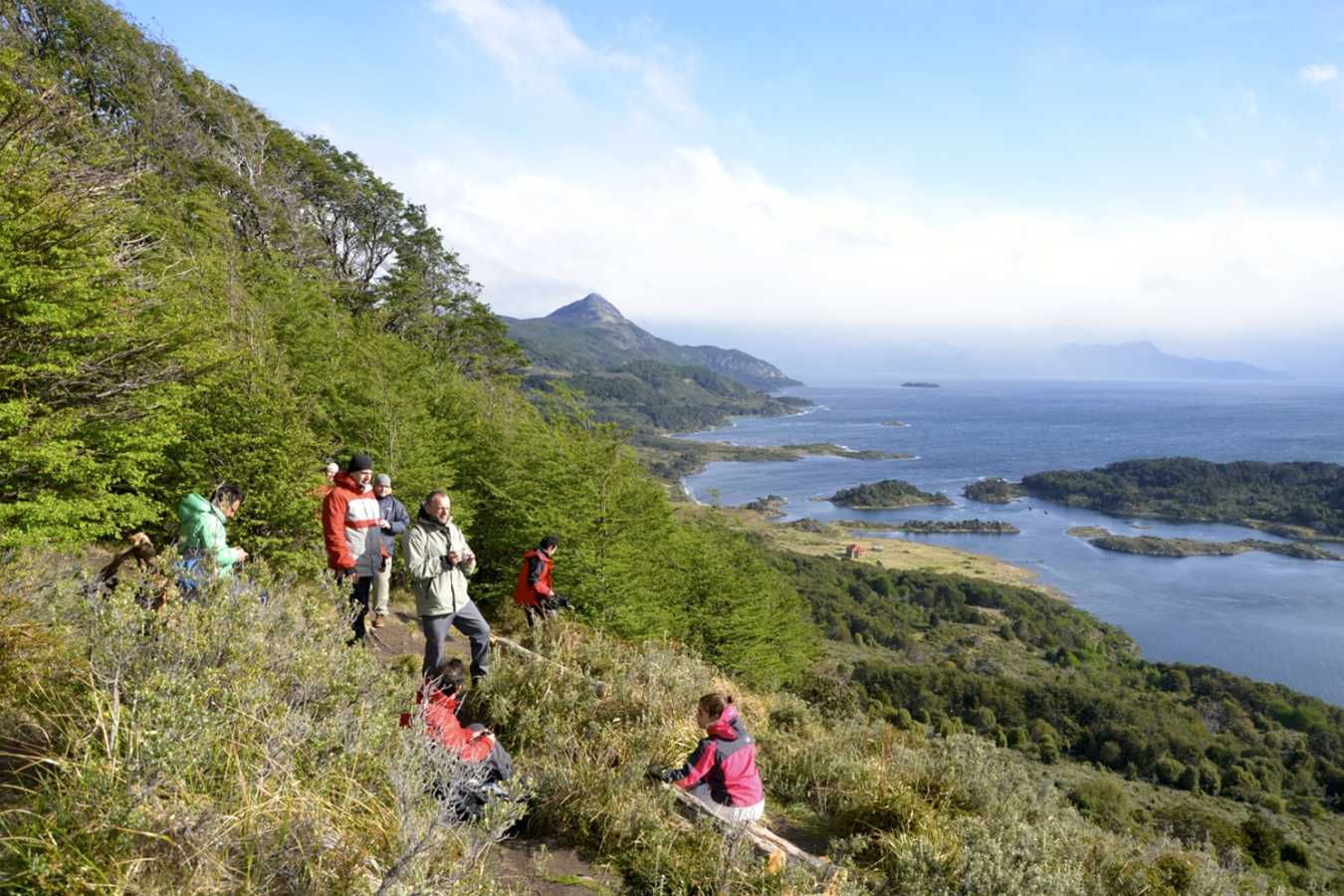Hiking - Australis Cruises