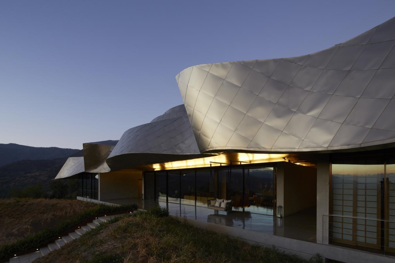 Architecture - Vina Vik