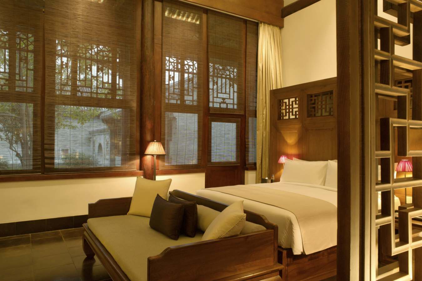 Imperial Suite Bedroom - The Aman Summer Palace Beijing