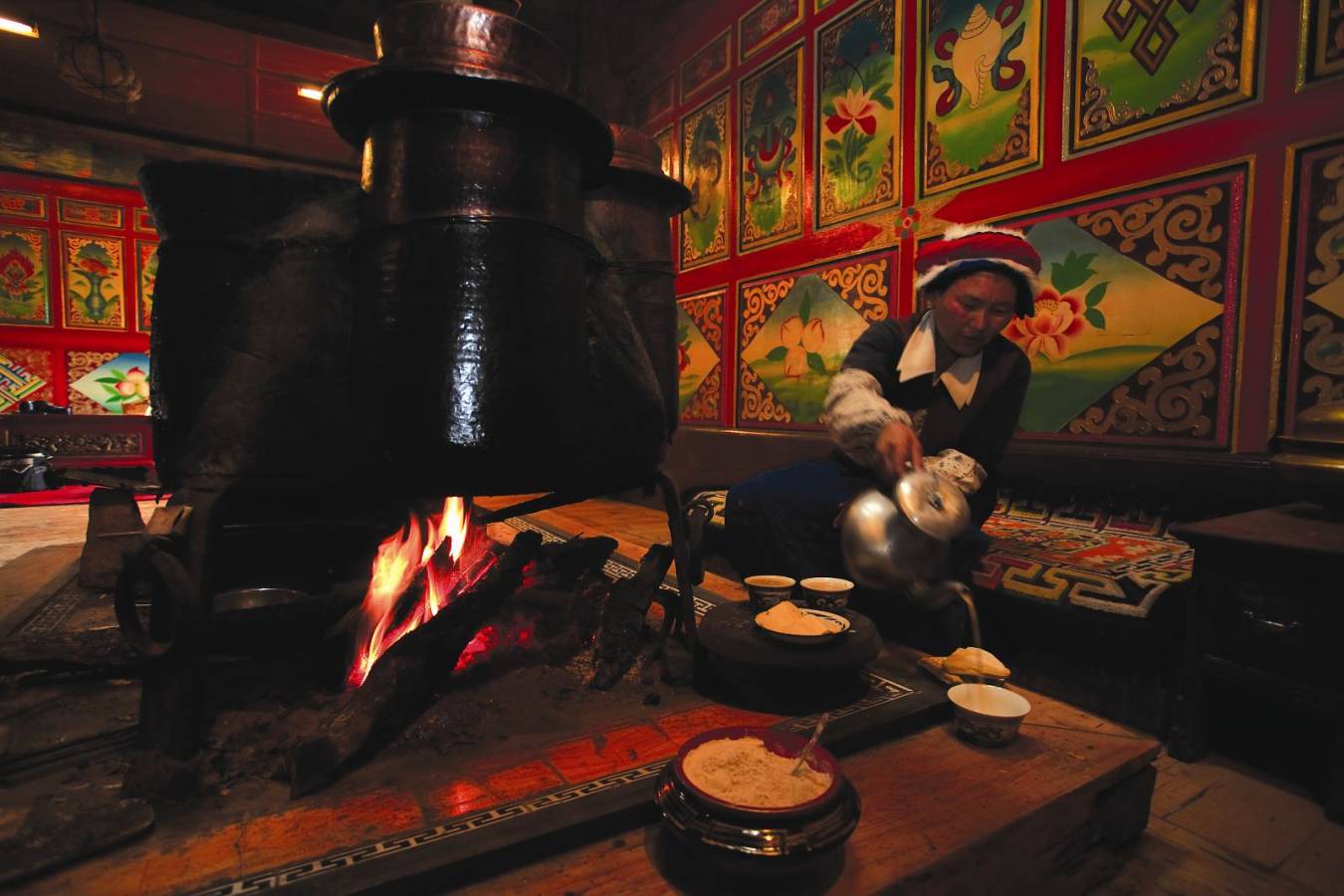 Tea with the locals - Banyan Tree Ringha