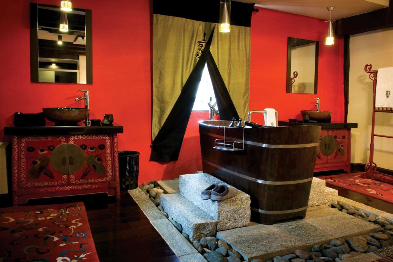 Bathroom in Tibetan Suite - Banyan Tree Ringha