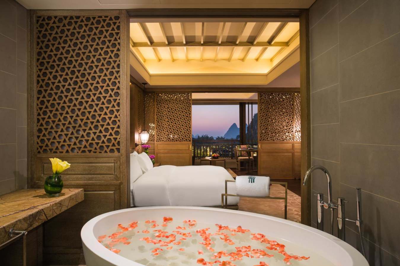 Bathroom - The Banyan Tree Yangshuo