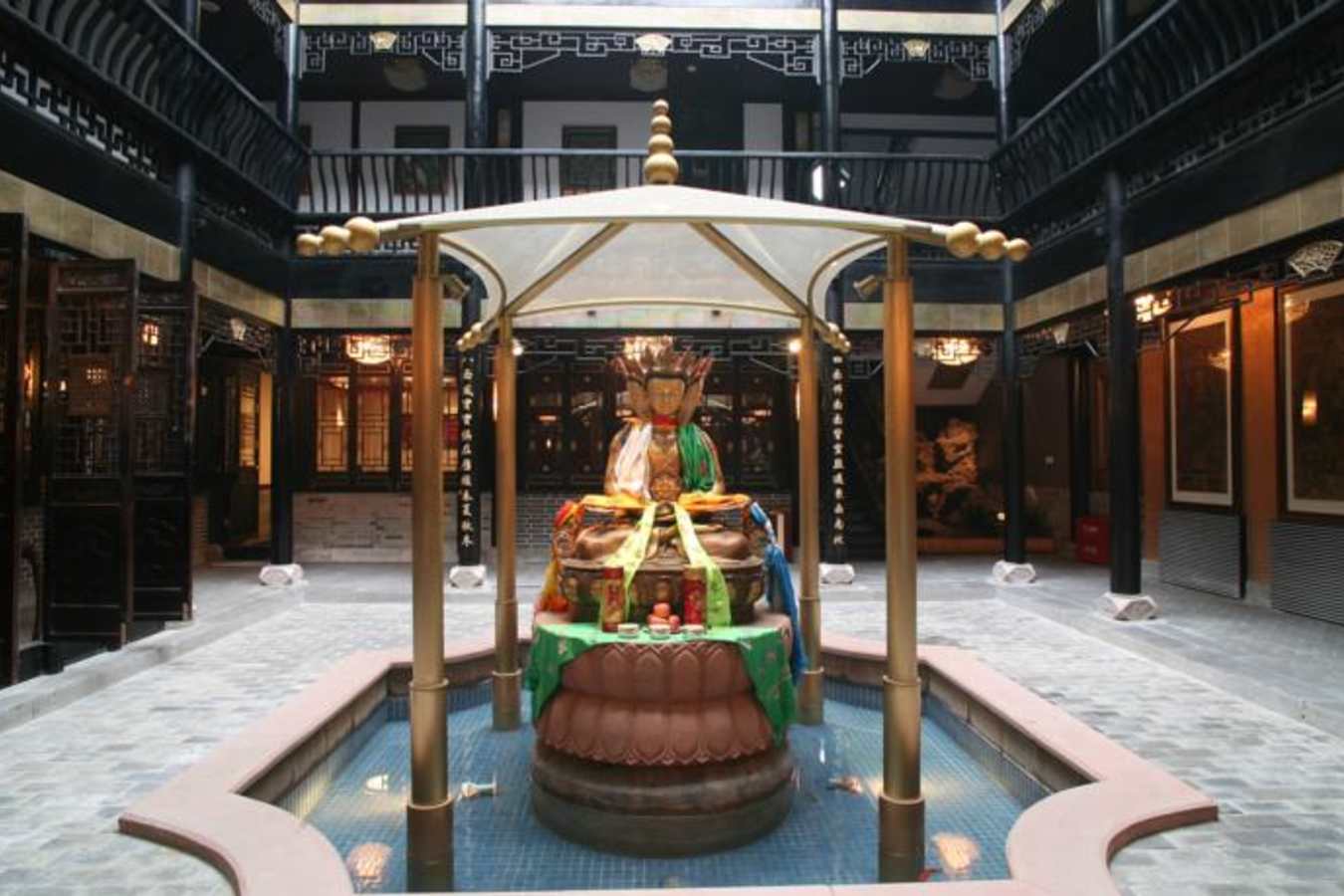 Courtyard - Buddha Zen Hotel