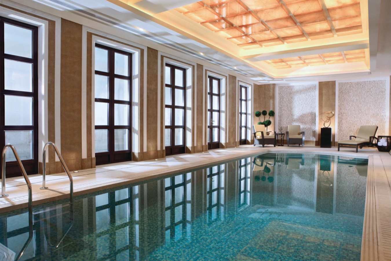 Swimming Pool - Four Seasons Hotel