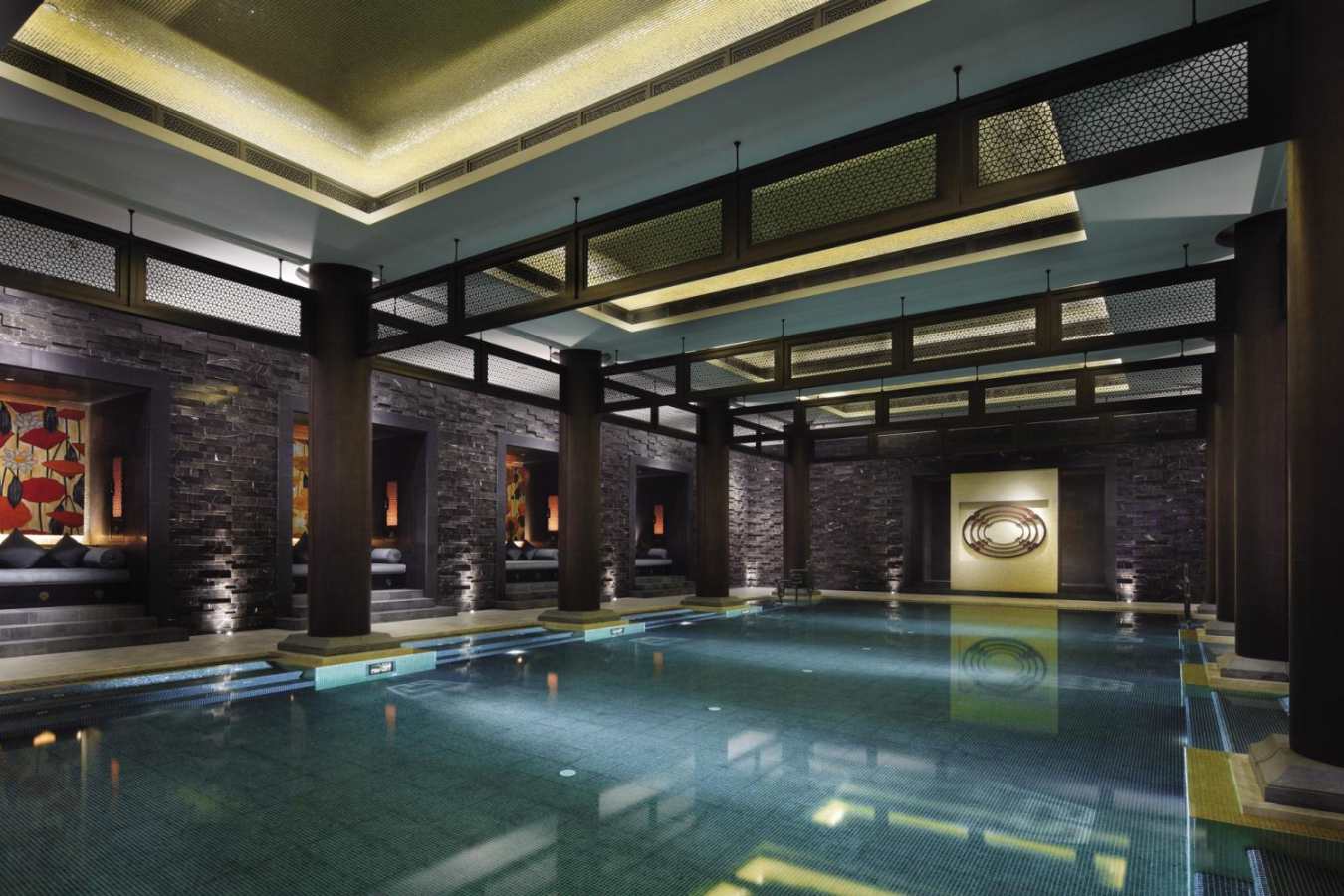 Swimming Pool - Four Seasons Hotel