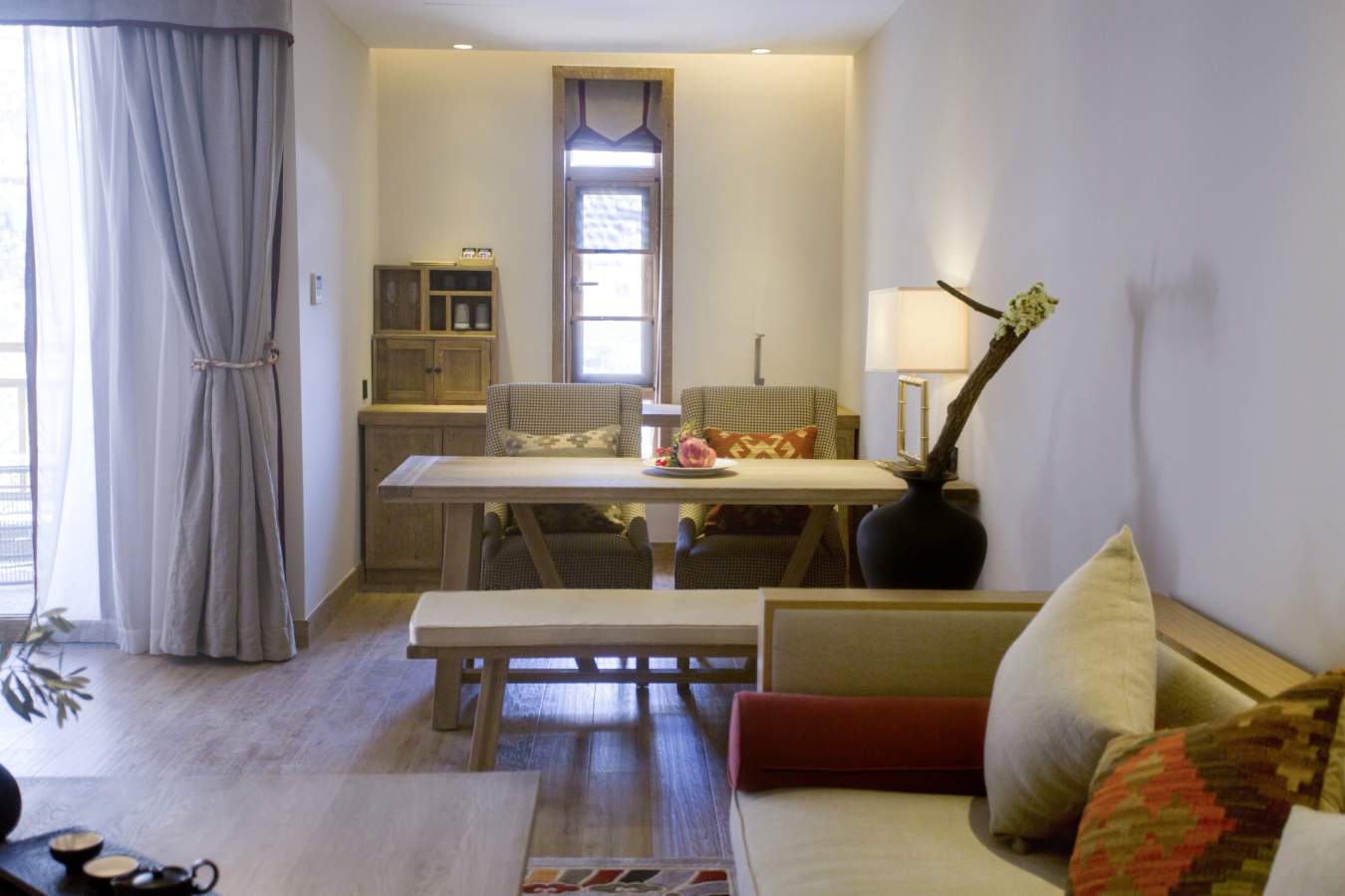 Suite Dining Area - LUX Benzilan