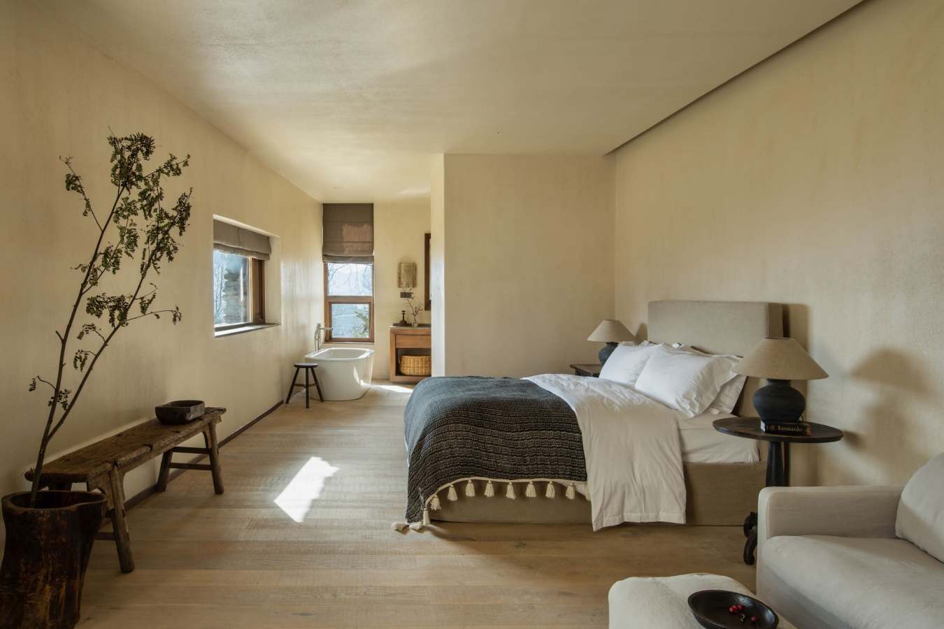 Snow Mountain View Room