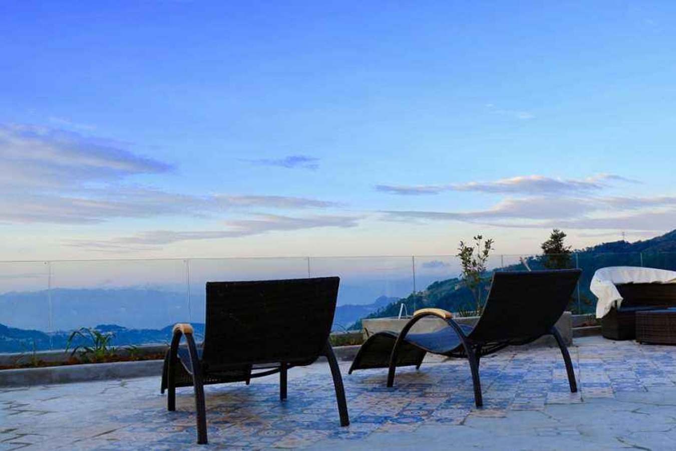 Sun Terrace - Twelve Manor