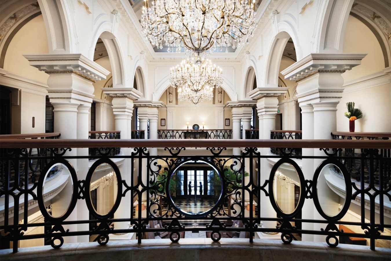 Club Lobby - Waldorf Astoria Shanghai