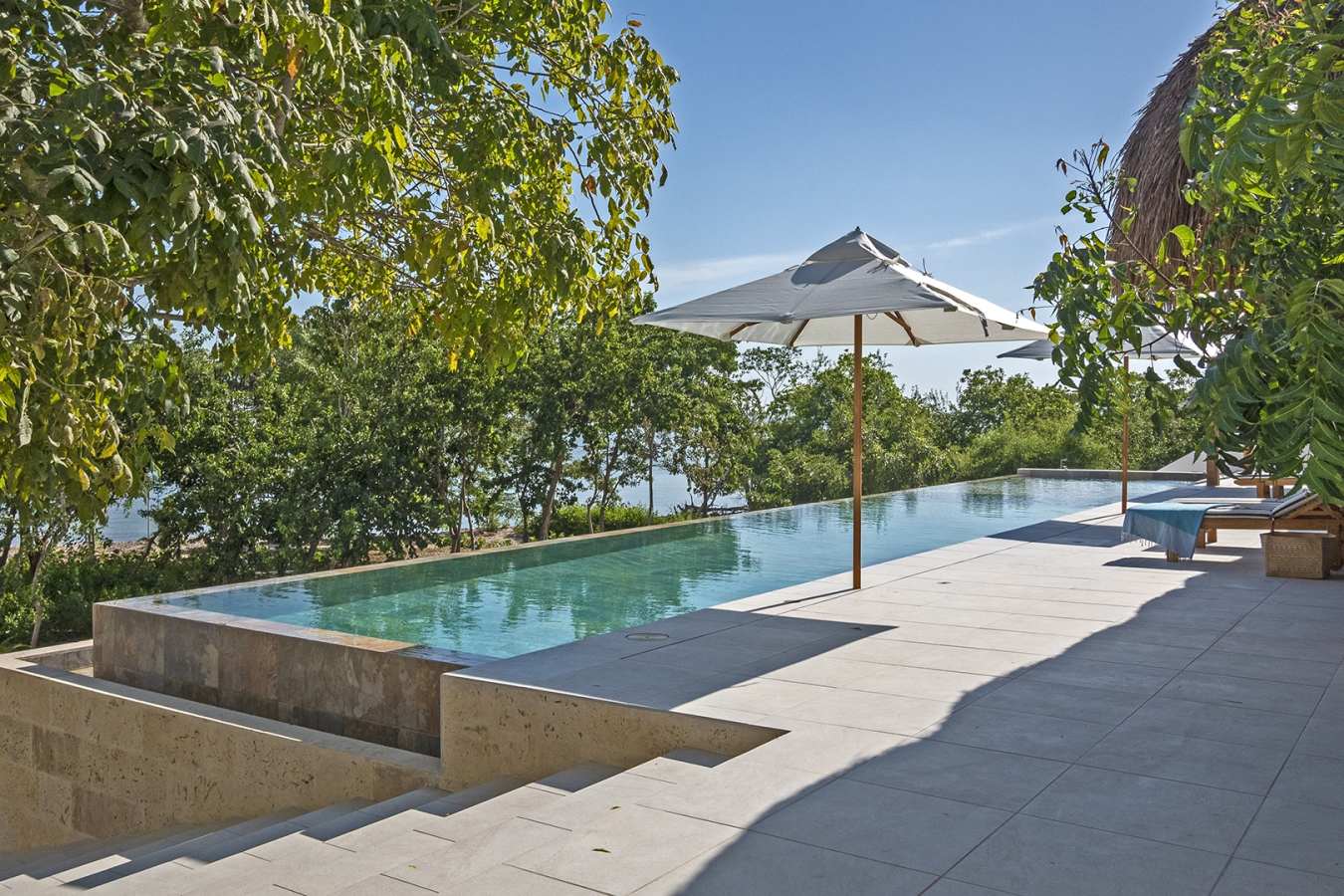 Infinity Pool - Casa Letty