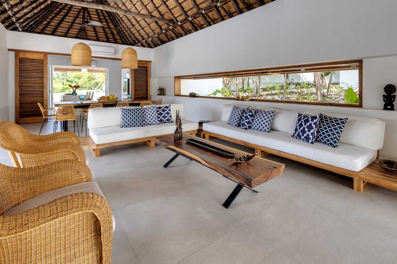 Indoor Lounge - Casa Letty