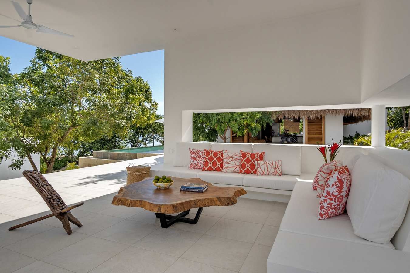 Outdoor Lounge - Casa Letty