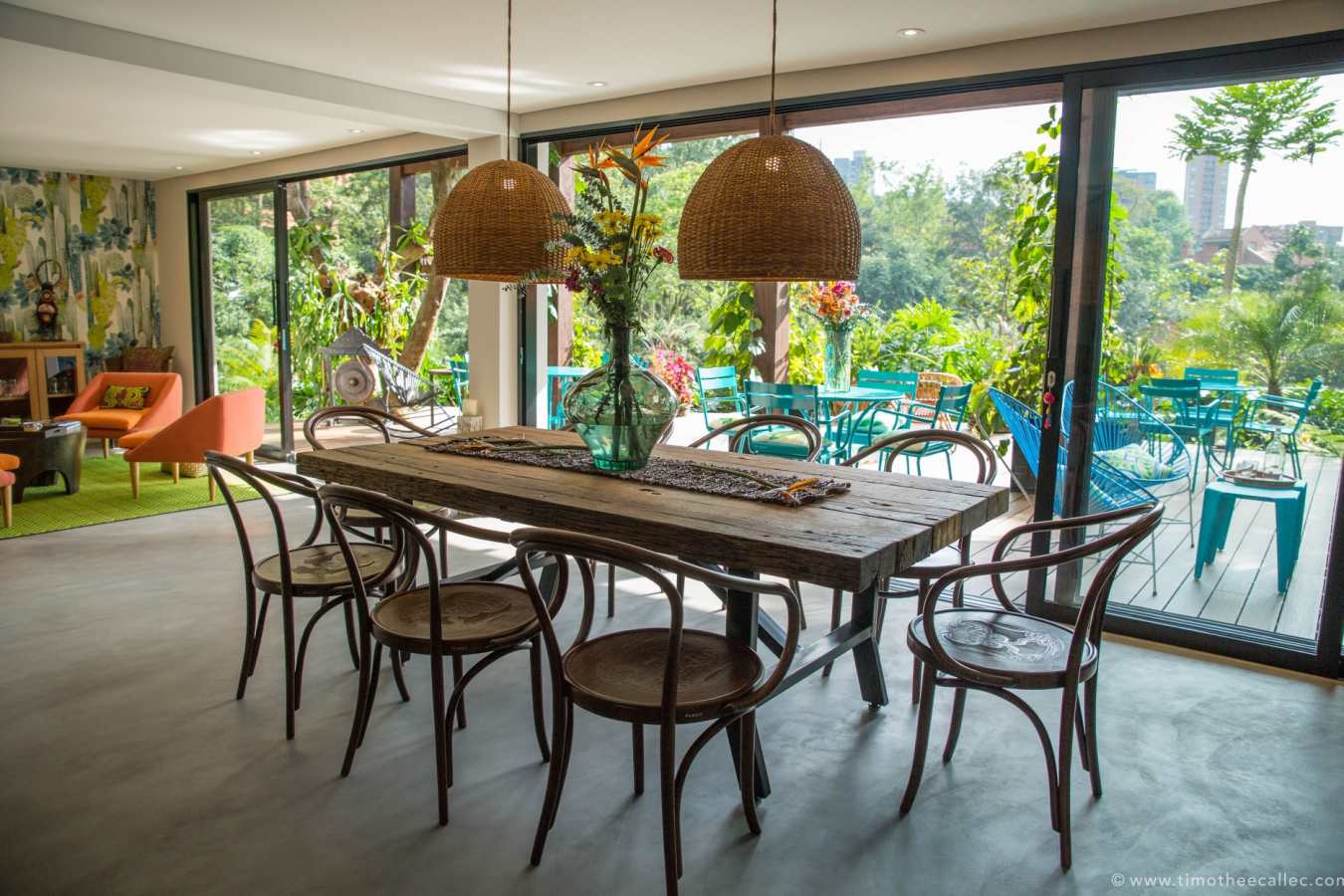 Dining area and terrace - Patio del Mundo