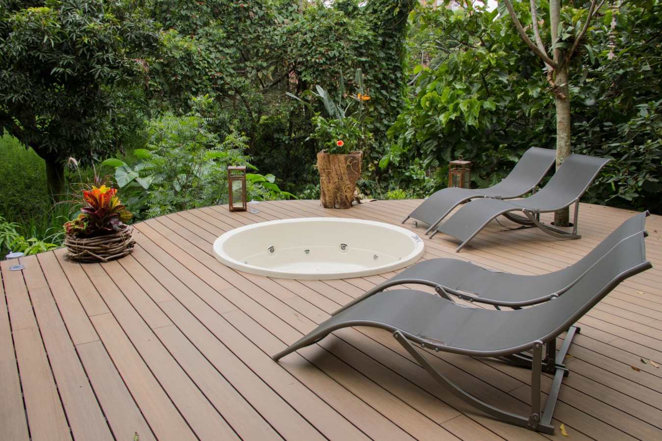 Jacuzzi deck - Patio del Mundo