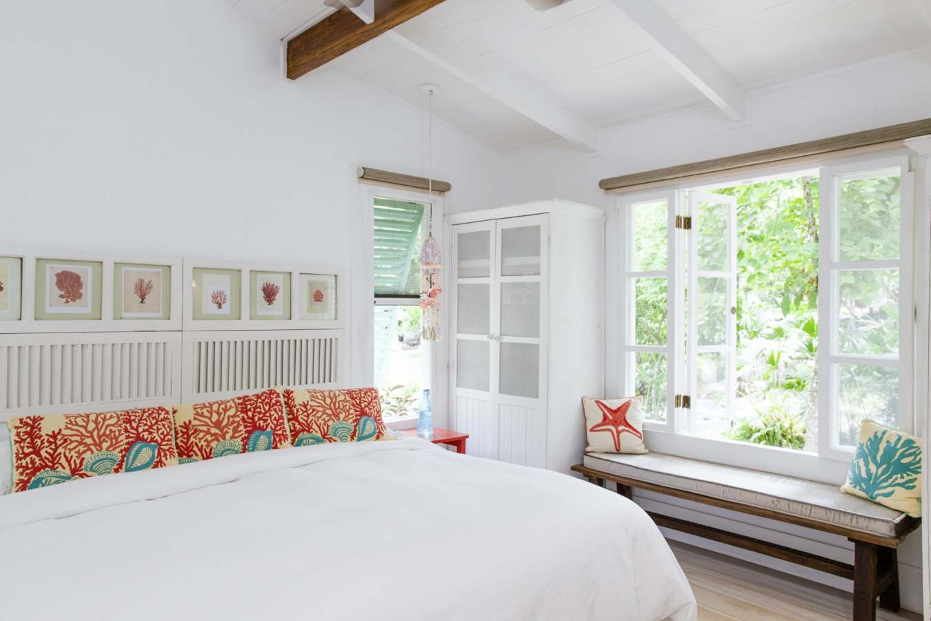 Light and spacious rooms bungalow - Aguas Claras 