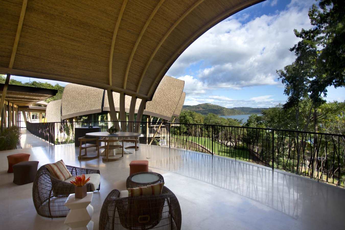 Lounge and studios - Andaz Peninsula Papagayo Resort