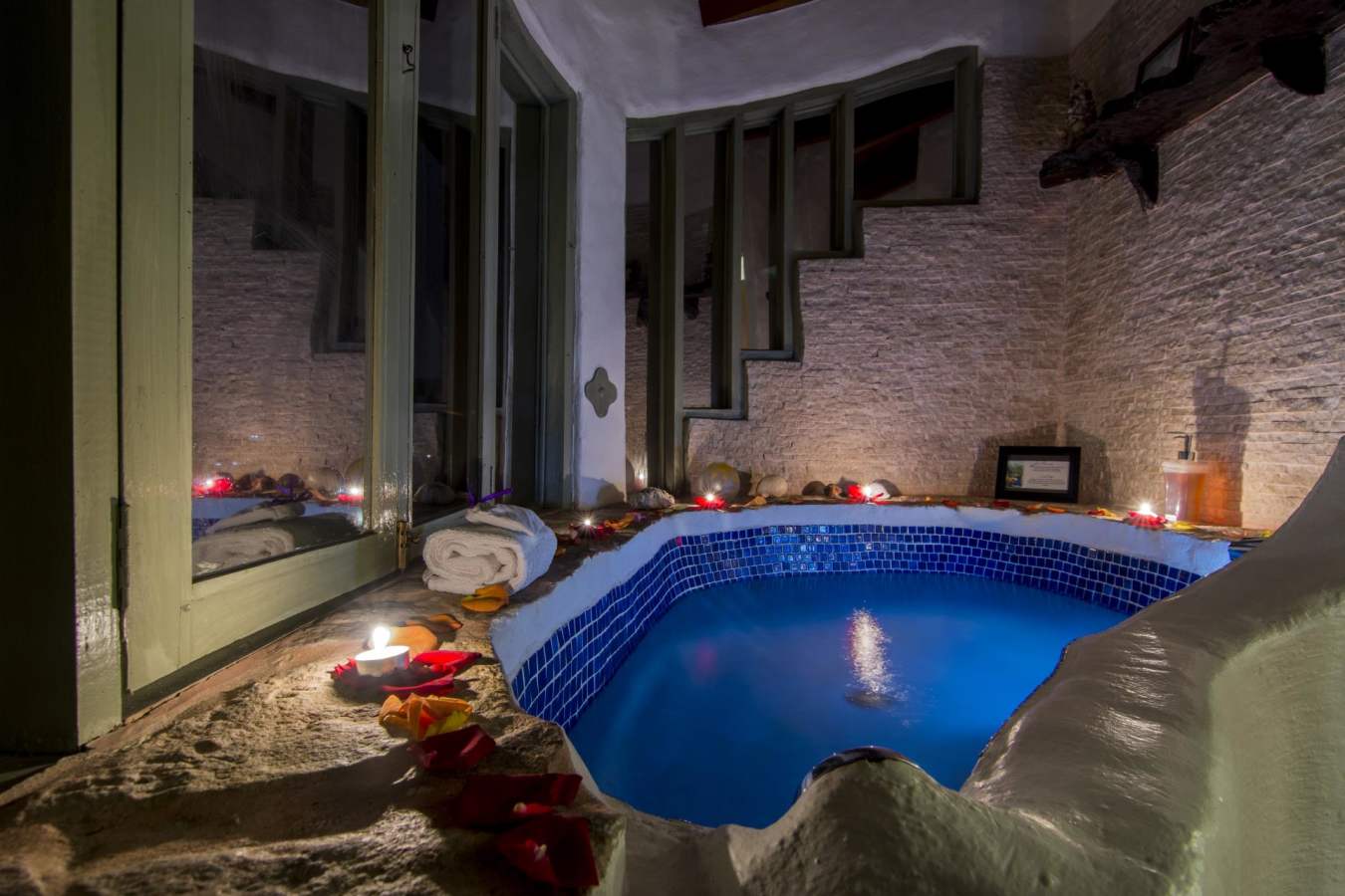 El Guramo Suite - Finca Rosa Blanca Country Inn