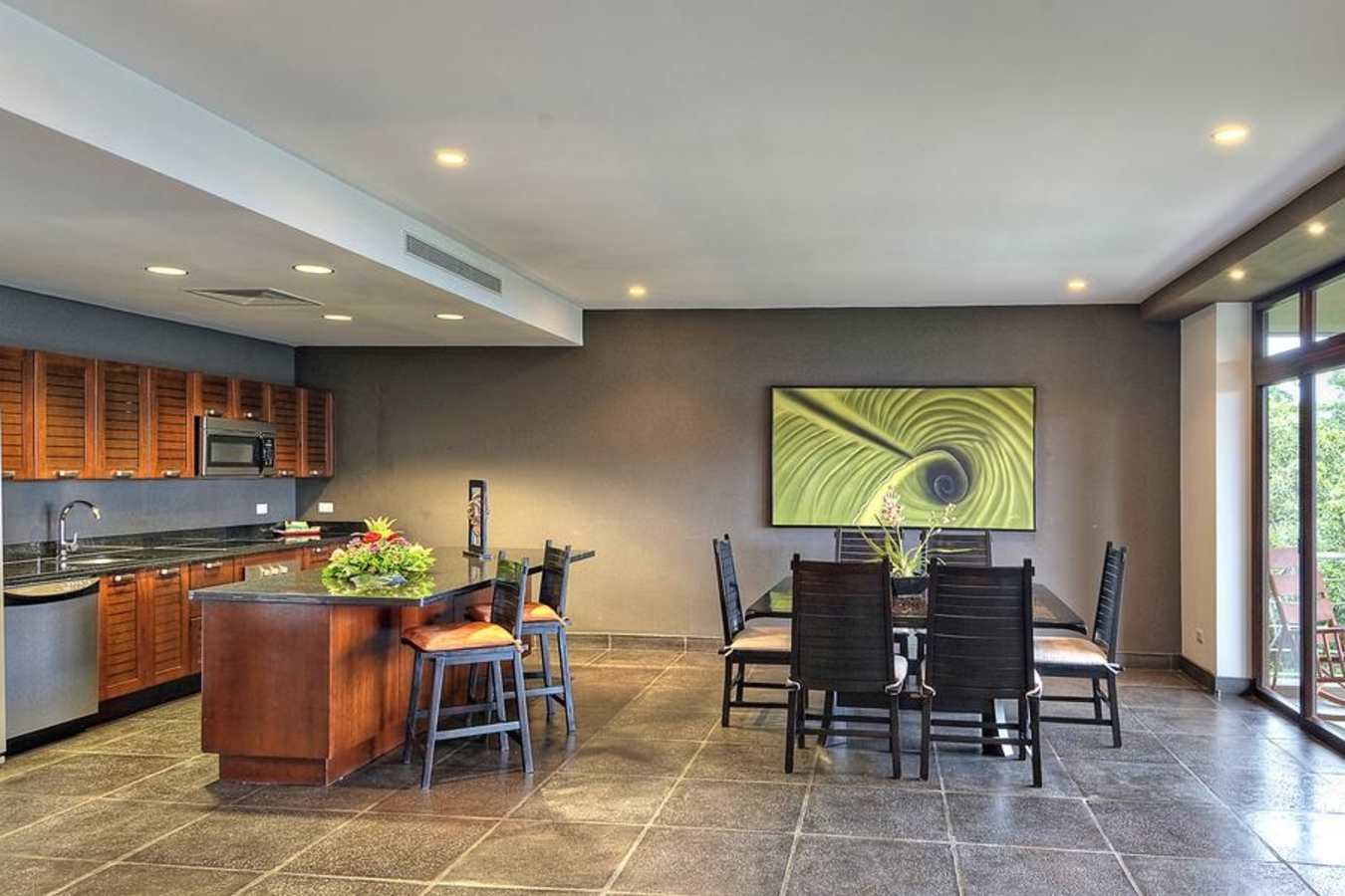 Fully-equipped kitchens