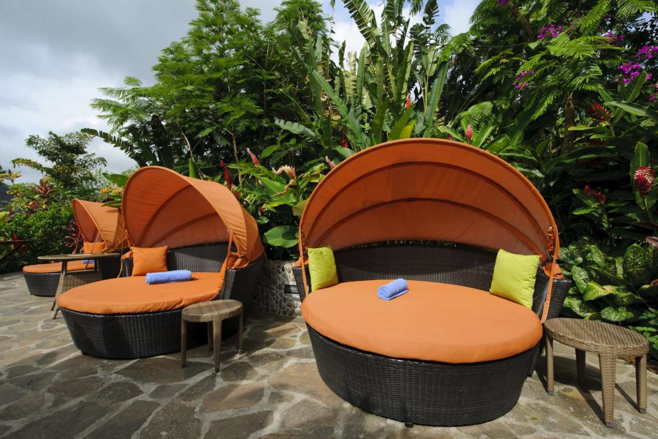 Pool loungers