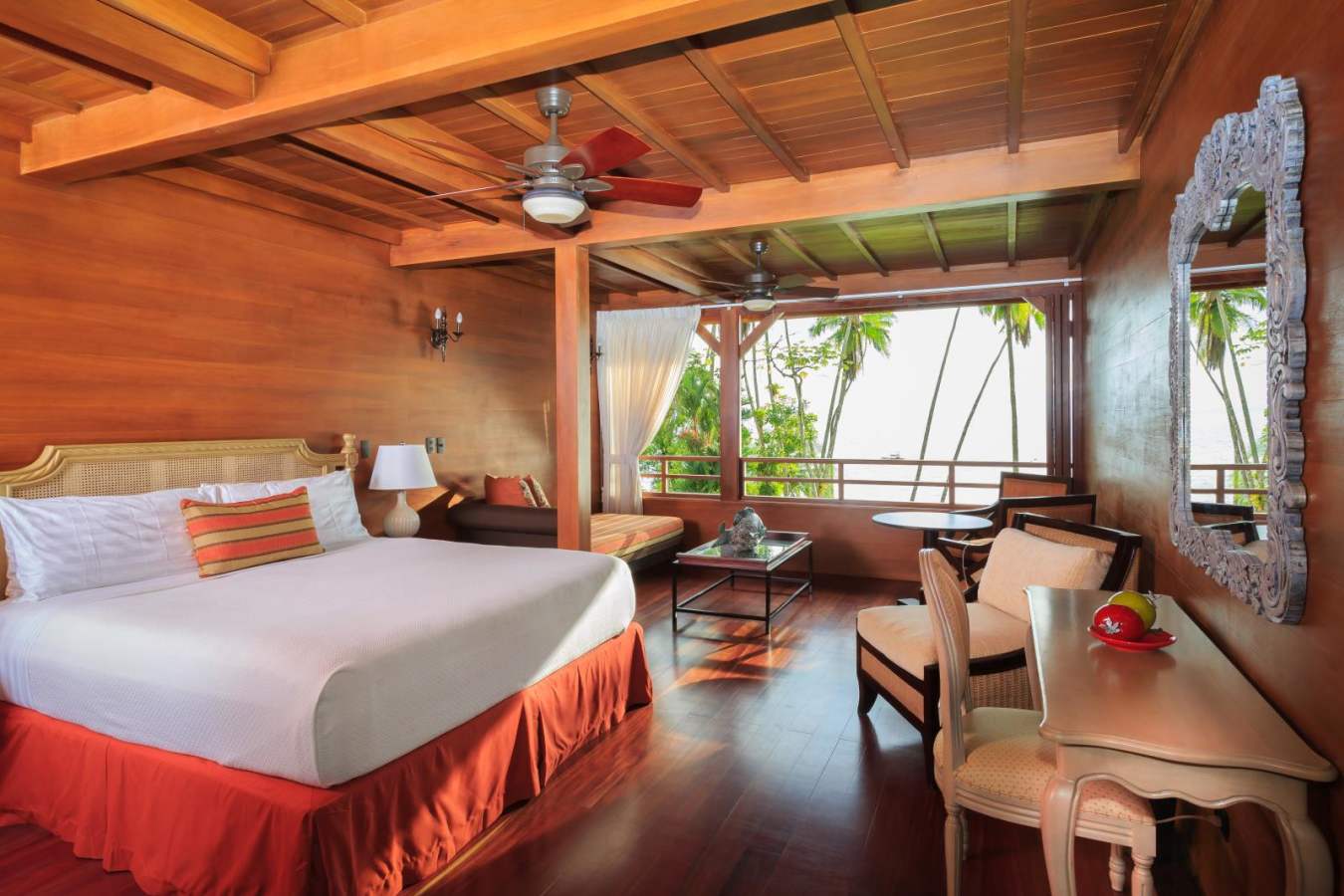 Deluxe Room - Playa Cativo