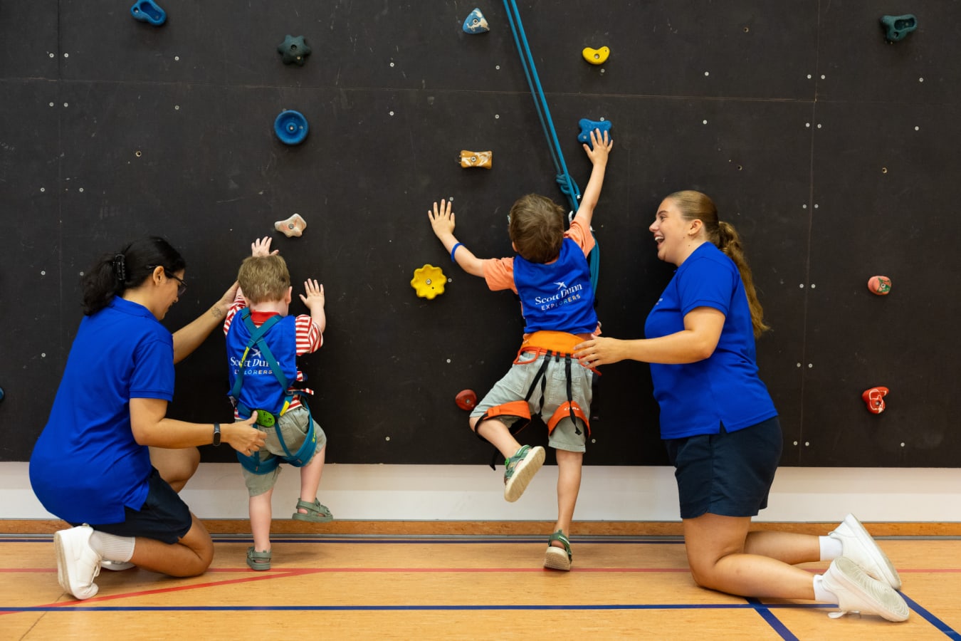 Climbing wall 
