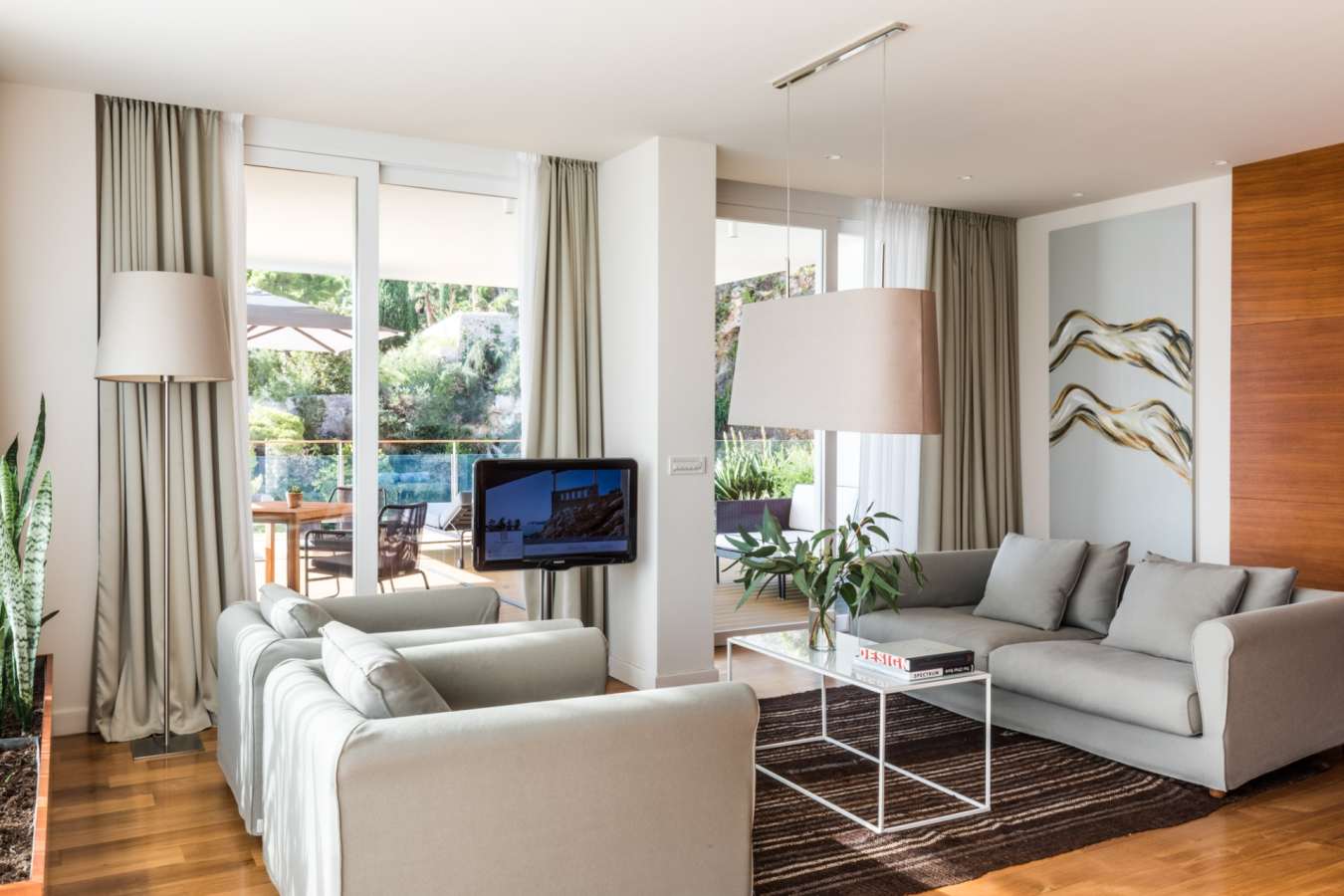 Suite living room