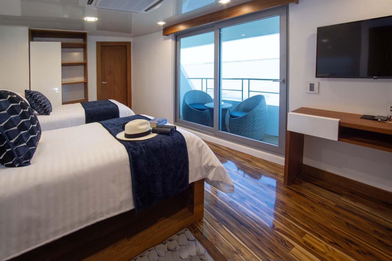 Infinity Yacht