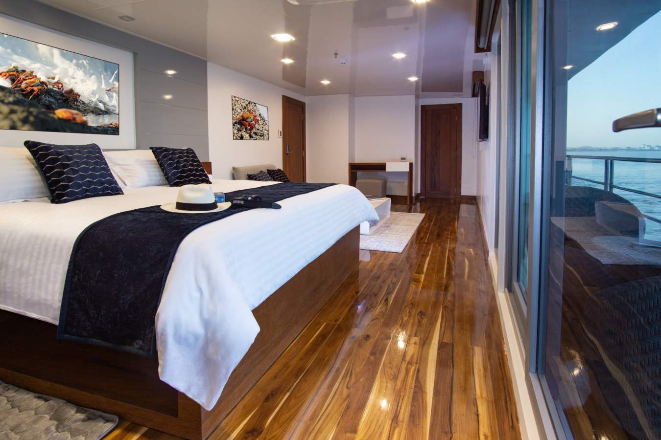 Infinity Yacht