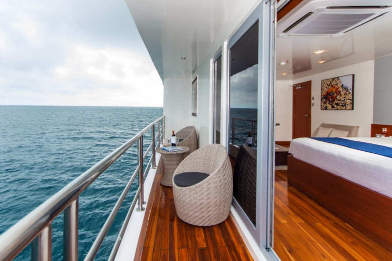 Infinity Galapagos Yacht - balcony 