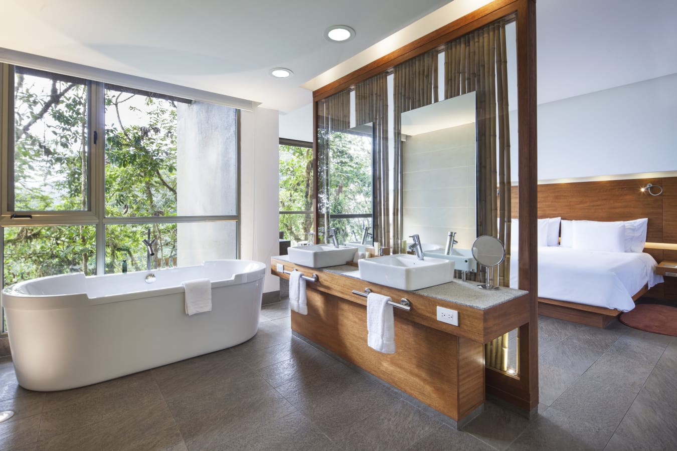 Yaku-Bathroom-1