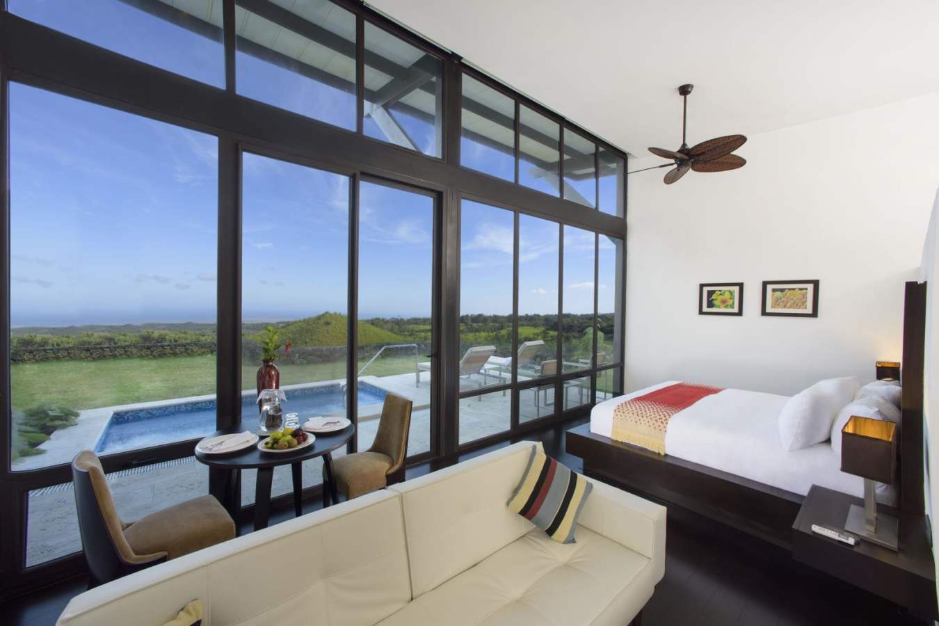 Pool Suite - Pikaia Lodge