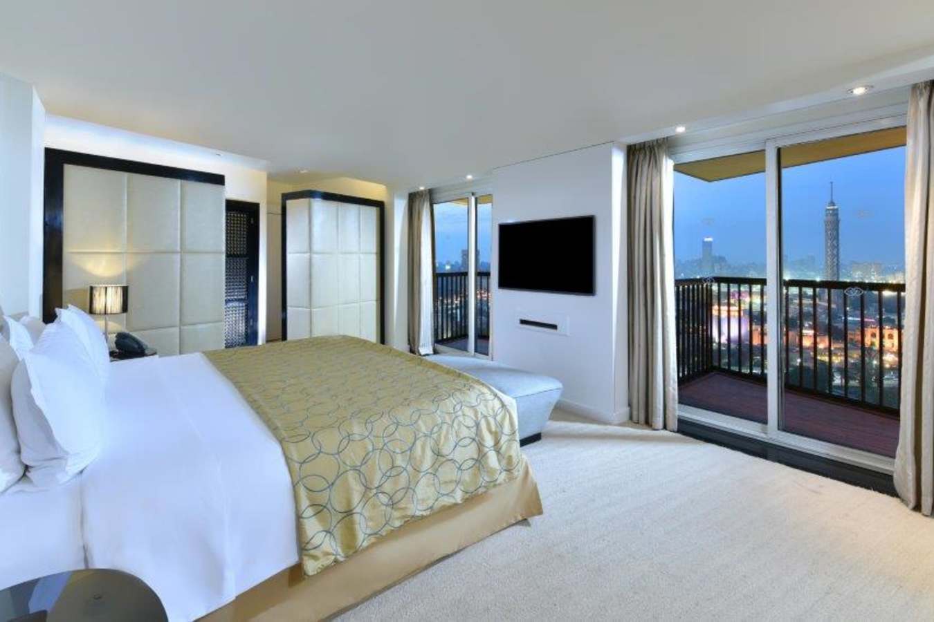 Imperial suite