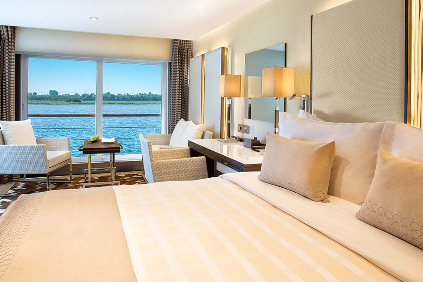 Luxury Cabin - The Oberoi Philae