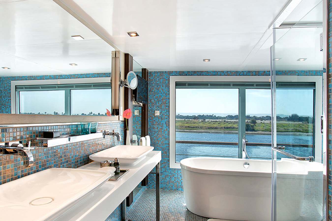 Suite Bathroom - The Oberoi Philae