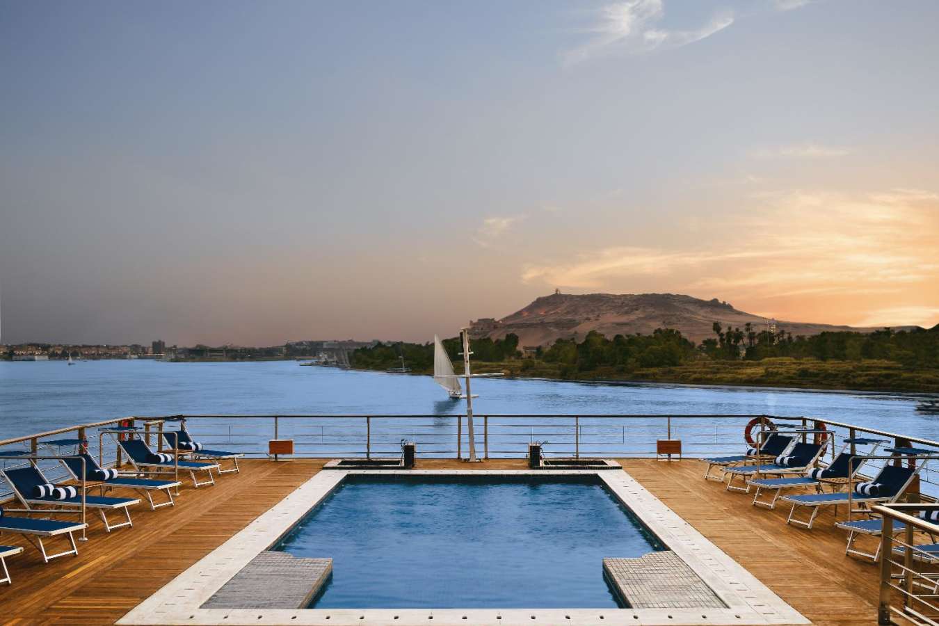 Sun Deck and Pool - The Oberoi Zahra