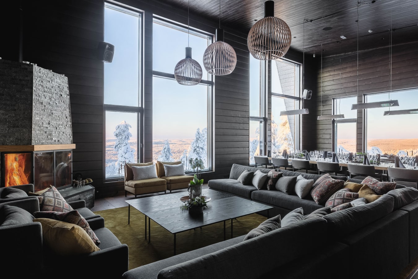 OctolaLodgeLoungeWinter 