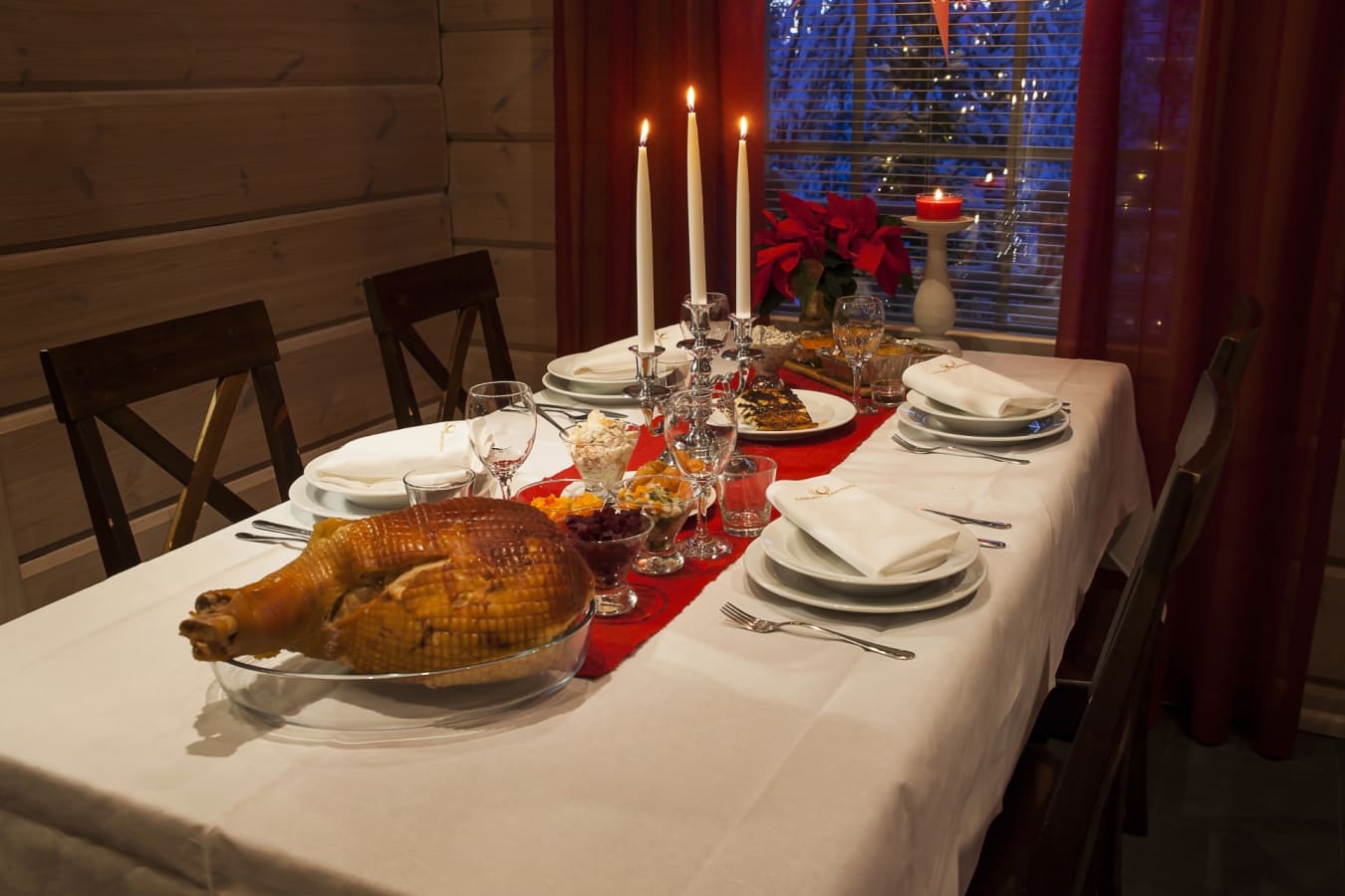 Dinner Table - Rovaniemi Christmas Chalets