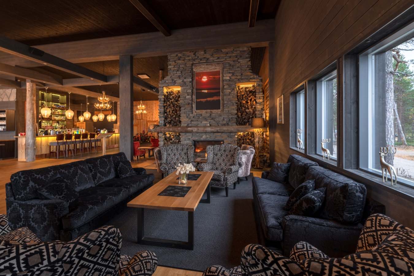 Lobby and bar area