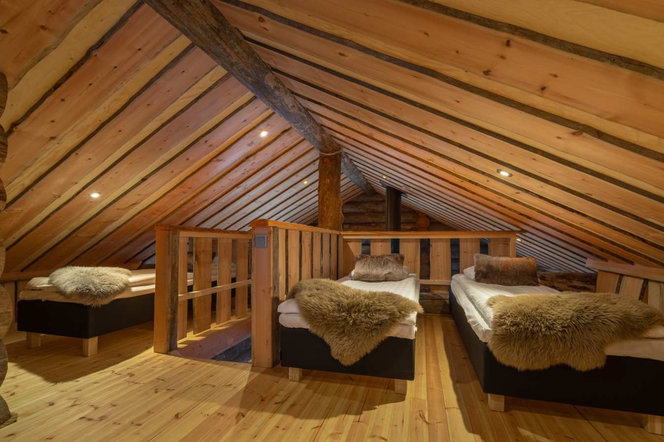 Inari Log Cabin Loft